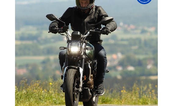 Dem Sommer entgegen - VOGE 300AC  - Bild 6