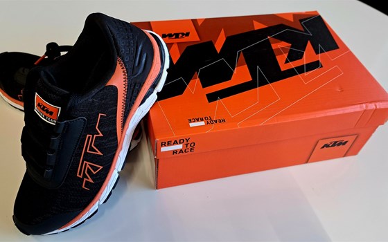 Coole Freizeitschuhe... - Bild 1