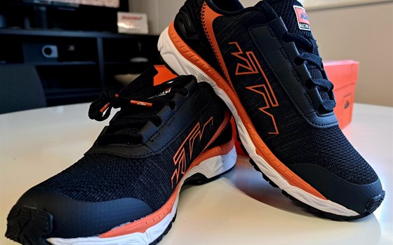 Coole Freizeitschuhe... - Bild 2