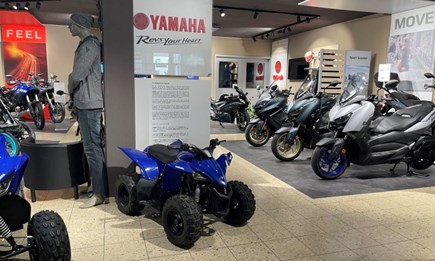 Bike & Motorwelt YAMAHA Showroom Bike & Motorwelt YAMAHA Showroom