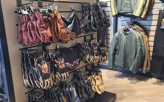 NEUE KOLLEKTION VON TRIUMPH IM HAUS! - Bild 9