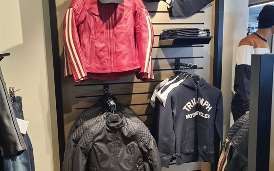 NEUE KOLLEKTION VON TRIUMPH IM HAUS! - Bild 8