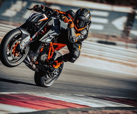 KTM PRÄSENTIERT DIE KTM 1290 SUPER DUKE RR 2023 ALS STRENG LIMITIERTES SONDERMODELL