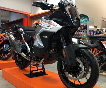 KTM 1290 Super Adventure S….