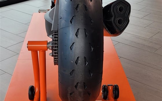 The Beast is back!... - Bild 2