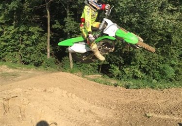 Verstärkung bei den KAWASAKI MX 2 Piloten 