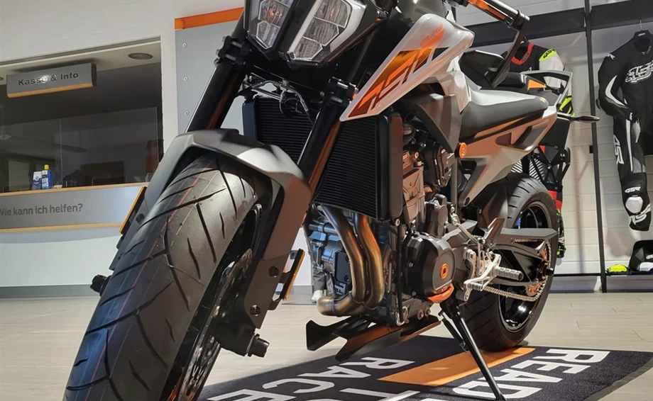 KTM Breuer goes Carbon Vol. 2 Bild 1: KTM Breuer goes Carbon Vol. 2