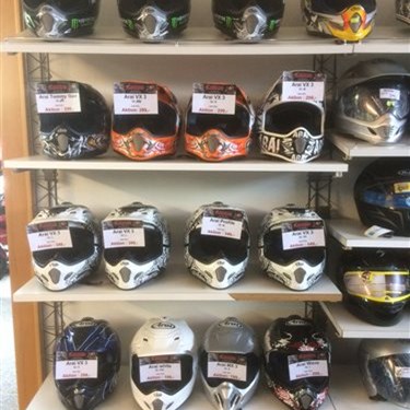 Inventurabverkauf bei Honda Schmidinger bis 30.09.2016 -  Reifen, Helme, Bekleidung, Plastikkits, uvm. Inventurabverkauf bei Honda Schmidinger bis 30.09.2016 -  Reifen, Helme, Bekleidung, Plastikkits, uvm.