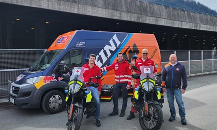 Einsatzmotorräder für Rotes Kreuz