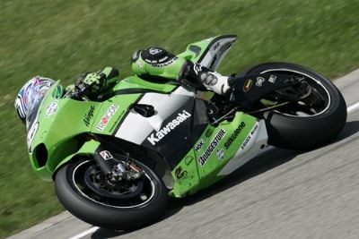 BRIDGESTONE-KAWA mit Shinya Nakano auf Platz 6 - nur 4,5 Sekunden hinter Rossi !!