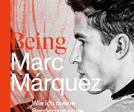 Marquez  auf Besuch bei XAJO ( Leider nur der Pappkollege)