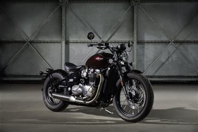 TRIUMPH BONNEVILLE BOBBER
