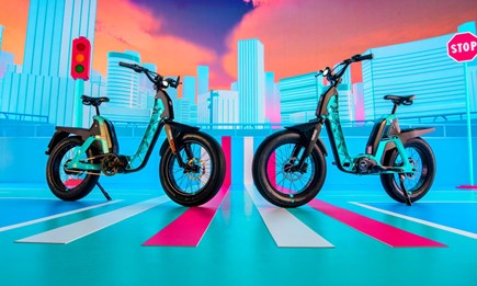 Yamaha vergrößert die Palette für urbane Mobilität mit dem eBike BOOSTER Easy und dem S-Pedelec BOOSTER