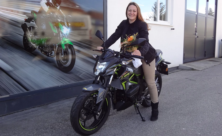 Es ist egal welches Bike du fährst, auf der Straße sind wir alle gleich! Bild 1: Es ist egal welches Bike du fährst, auf der Straße sind wir alle gleich!