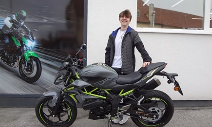  Bremsen ist die Umwandlung hochwertiger Geschwindigkeit in sinnlose Wärme.   