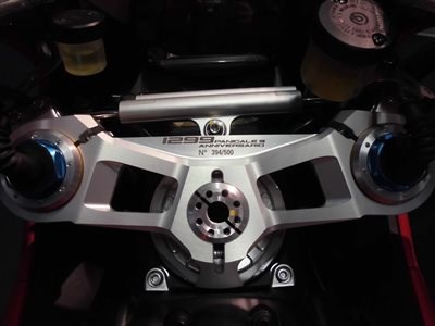 EXCLUSIV: Ducati Panigale 1299 S  Anniversario - Bild 5