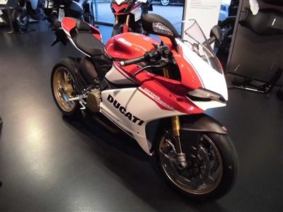 EXCLUSIV: Ducati Panigale 1299 S  Anniversario - Bild 7