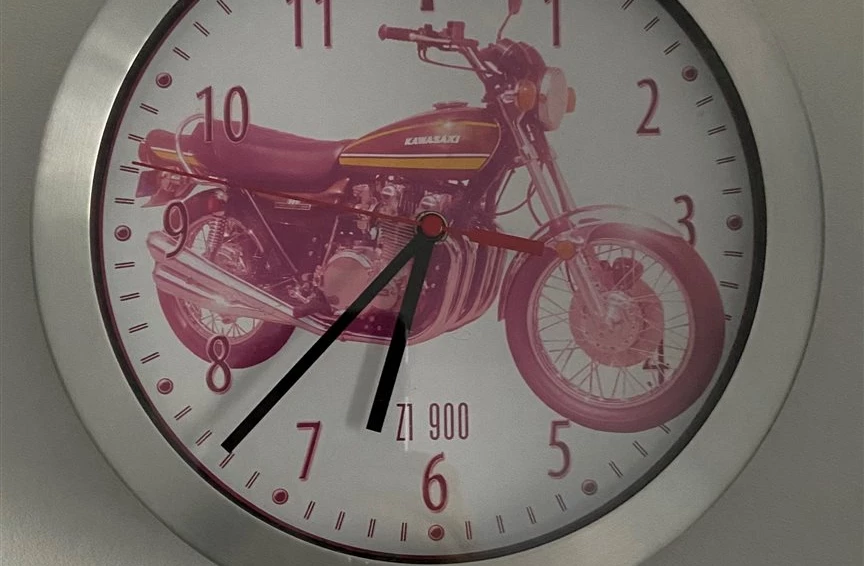 Unterschätzte Wartezeiten auf 125er & größere Fahrzeuge Bild 1: Unterschätzte Wartezeiten auf 125er & größere Fahrzeuge