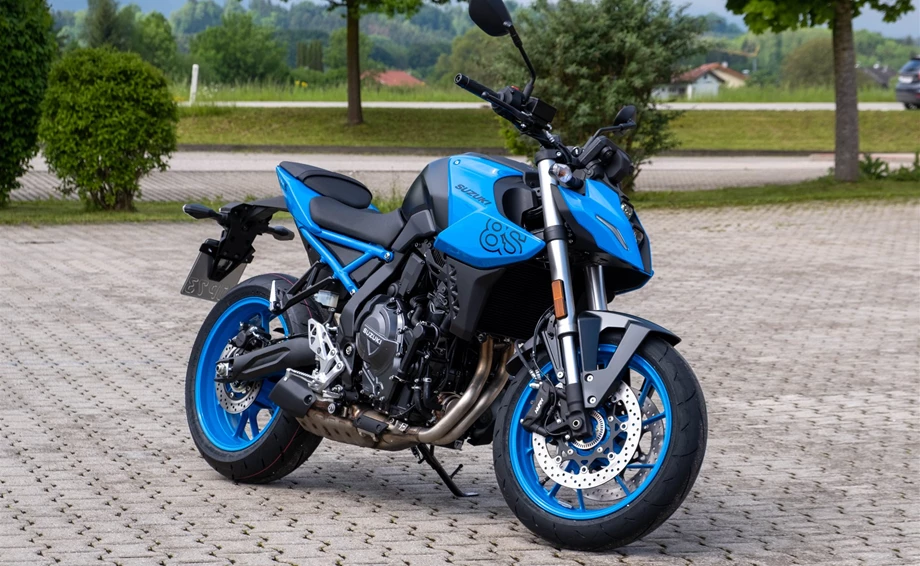 Neu eingetroffen Suzuki DL 800 DE V-Strom + GSX 8S  Bild 1: Neu eingetroffen Suzuki DL 800 DE V-Strom + GSX 8S