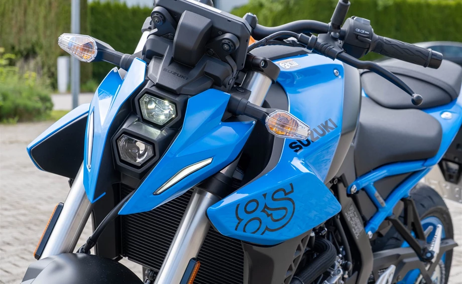 Neu eingetroffen Suzuki DL 800 DE V-Strom + GSX 8S  Bild 2: Neu eingetroffen Suzuki DL 800 DE V-Strom + GSX 8S