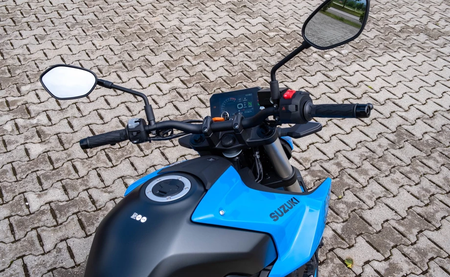 Neu eingetroffen Suzuki DL 800 DE V-Strom + GSX 8S  Bild 7: Neu eingetroffen Suzuki DL 800 DE V-Strom + GSX 8S