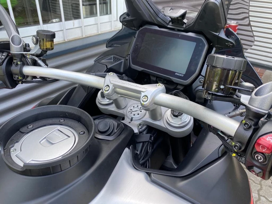 Die neue DUCATI Multistrada V4 RALLY  - Sommeraktion - ab 0,99 % eff. Zins !  Bild 2: Die neue DUCATI Multistrada V4 RALLY  - Sommeraktion - ab 0,99 % eff. Zins !