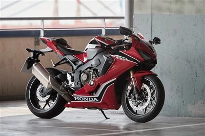 Honda Semmler - CBR1000RR 2017er Bild 5: Honda Semmler - CBR1000RR 2017er