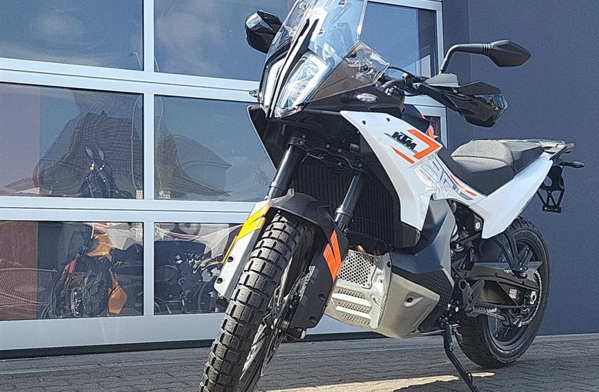 KTM 790 Adventure  Bild 2: KTM 790 Adventure