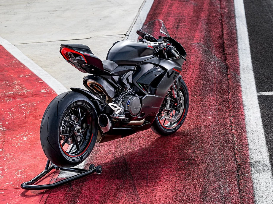 Die Neue DUCATI PANIGALE V2 - BLACK ON BLACK !!! Bild 2: Die Neue DUCATI PANIGALE V2 - BLACK ON BLACK !!!