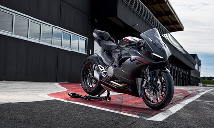 Die Neue DUCATI PANIGALE V2 - BLACK ON BLACK !!!