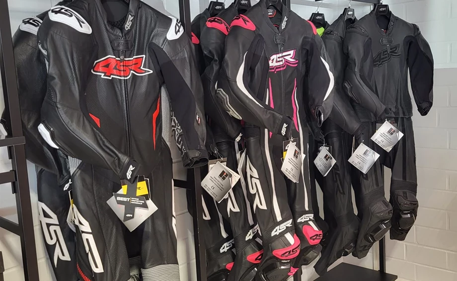 Nachschub von 4SR Bild 2: Nachschub von 4SR