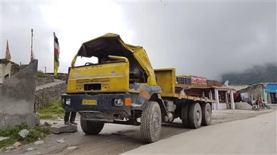 Mittwoch, 23.11.2016 um 19:30 Uhr. Multimedipräsentation Himalaya mit dem Bike Bild 9: Mittwoch, 23.11.2016 um 19:30 Uhr. Multimedipräsentation Himalaya mit dem Bike