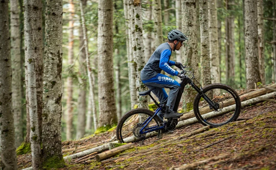Neue eMTB-Flaggschiff-Antriebseinheit PW-XM von Yamaha: Wir blicken auf dreißig Jahre Pionierarbeit im eBike-Segment zurück. Bild 2: Neue eMTB-Flaggschiff-Antriebseinheit PW-XM von Yamaha: Wir blicken auf dreißig Jahre Pionierarbeit im eBike-Segment zurück.
