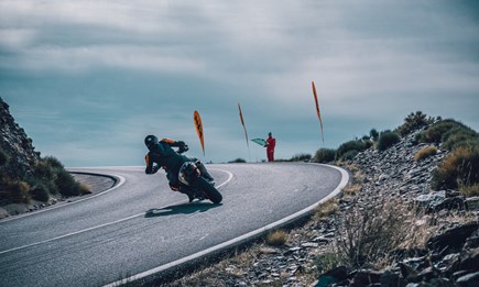 „890 SMT  2023 PRO-RIDER DEAL – JETZT DEIN GRATIS TECHPACK SICHERN“