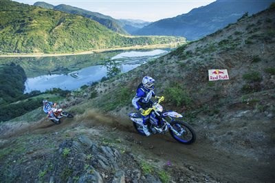 RED BULL ROMANIACS SERVICE - Bild 2