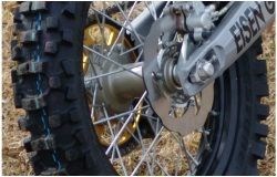 Werner MÜLLER wurde ENDURO-EUROPAMEISTER 2005 auf Bridgestone "Gritty" ED-663/668