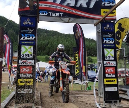 Rutschpartie beim ÖM und ÖEC Mountain Enduro! Walzer Fahrer verteidigen ihre Gesamtführung in der ÖM Junioren und ÖM Open Klasse!