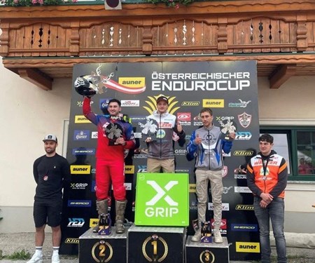 Rutschpartie beim ÖM und ÖEC Mountain Enduro!  Walzer Fahrer verteidigen ihre Gesamtführung in der ÖM Junioren und ÖM Open Klasse!