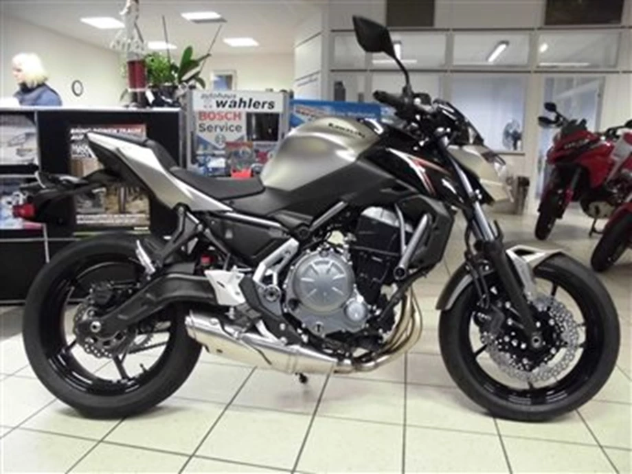 JETZT BEI UNS: KAWASAKI Z 900 / Z650 / NINJA 650 / Z 1000 R EDITION / NEW Z 1000 SX  Bild 3: JETZT BEI UNS: KAWASAKI Z 900 / Z650 / NINJA 650 / Z 1000 R EDITION / NEW Z 1000 SX