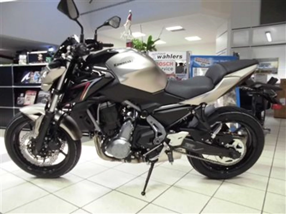 JETZT BEI UNS: KAWASAKI Z 900 / Z650 / NINJA 650 / Z 1000 R EDITION / NEW Z 1000 SX  Bild 5: JETZT BEI UNS: KAWASAKI Z 900 / Z650 / NINJA 650 / Z 1000 R EDITION / NEW Z 1000 SX
