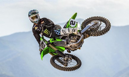 Vorgestellt: Kawasaki KX250 und KX450 Modell-Jahr 2023