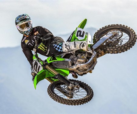 Vorgestellt: Kawasaki KX250 und KX450 Modell-Jahr 2023