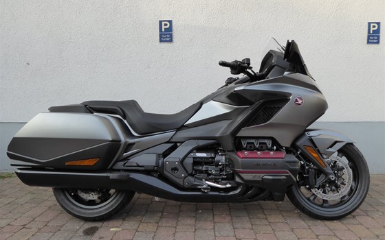 Neu eingetroffen und verfügbar  HONDA GOLGWING GL1800 DCT - Bild 3