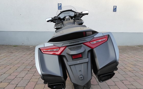 Neu eingetroffen und verfügbar  HONDA GOLGWING GL1800 DCT - Bild 4