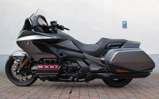 Neu eingetroffen und verfügbar  HONDA GOLGWING GL1800 DCT - Bild 5
