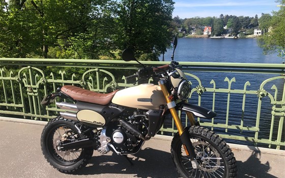 Fantic Caballero 125  - 500 - 700 Caballero Scrambler , FlatTrack & Rally Modelle sind "Made in Italia " - Bild 1