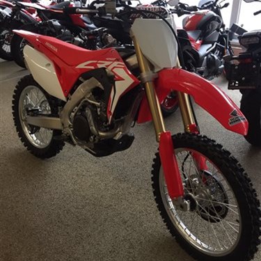 Die neue Honda CRF450R 2017 ist bei Honda Schmidinger eingetroffen! Die neue Honda CRF450R 2017 ist bei Honda Schmidinger eingetroffen!