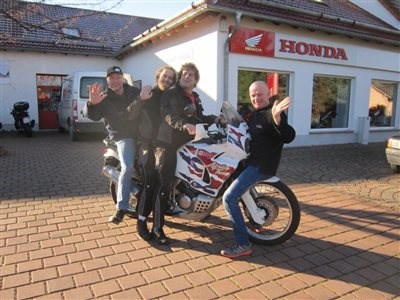 Ein Jahr geht zu Ende! Ein neues beginnt !  Unser Jubiläum "25 Jahre Honda Team Schlieter"