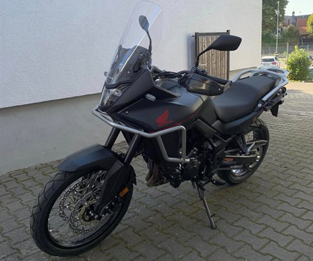 Honda XL750 Transalp Modell 2023 mit Zubehör