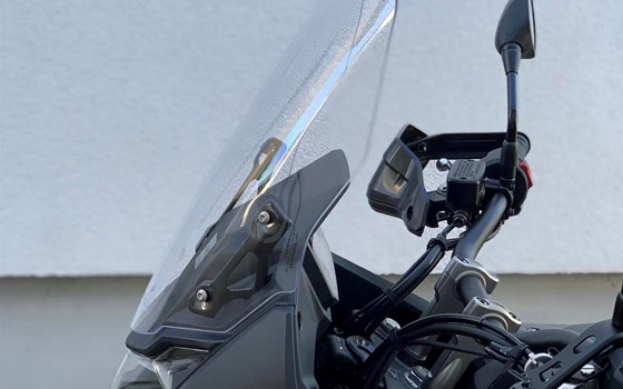Honda XL750 Transalp Modell 2023 mit Zubehör - Bild 9